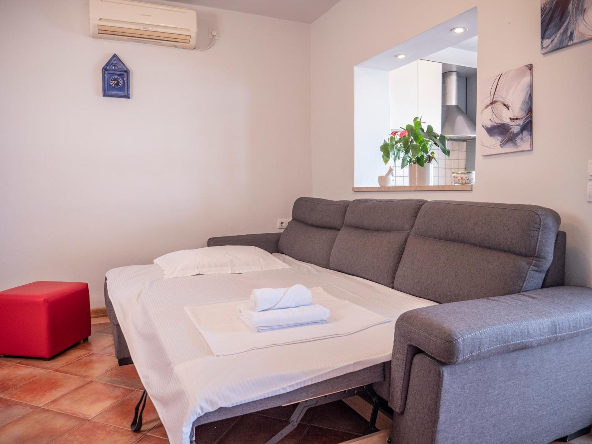 Apartment Jelka- Center Of Хвар Экстерьер фото
